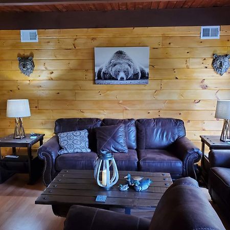 Lazy Bear Cabin Sevierville Exterior photo