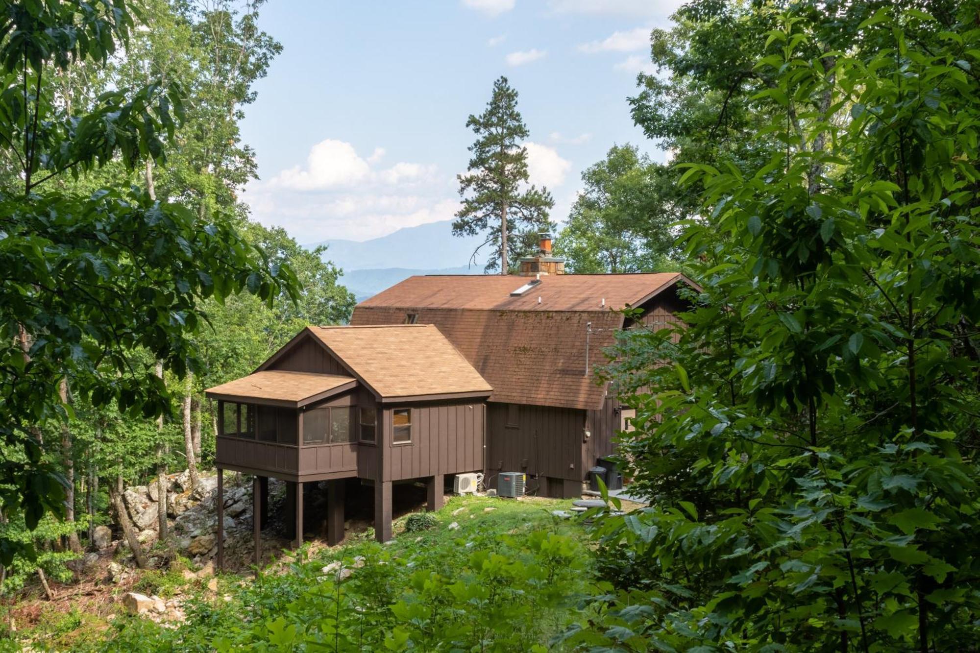 Lazy Bear Cabin Sevierville Exterior photo