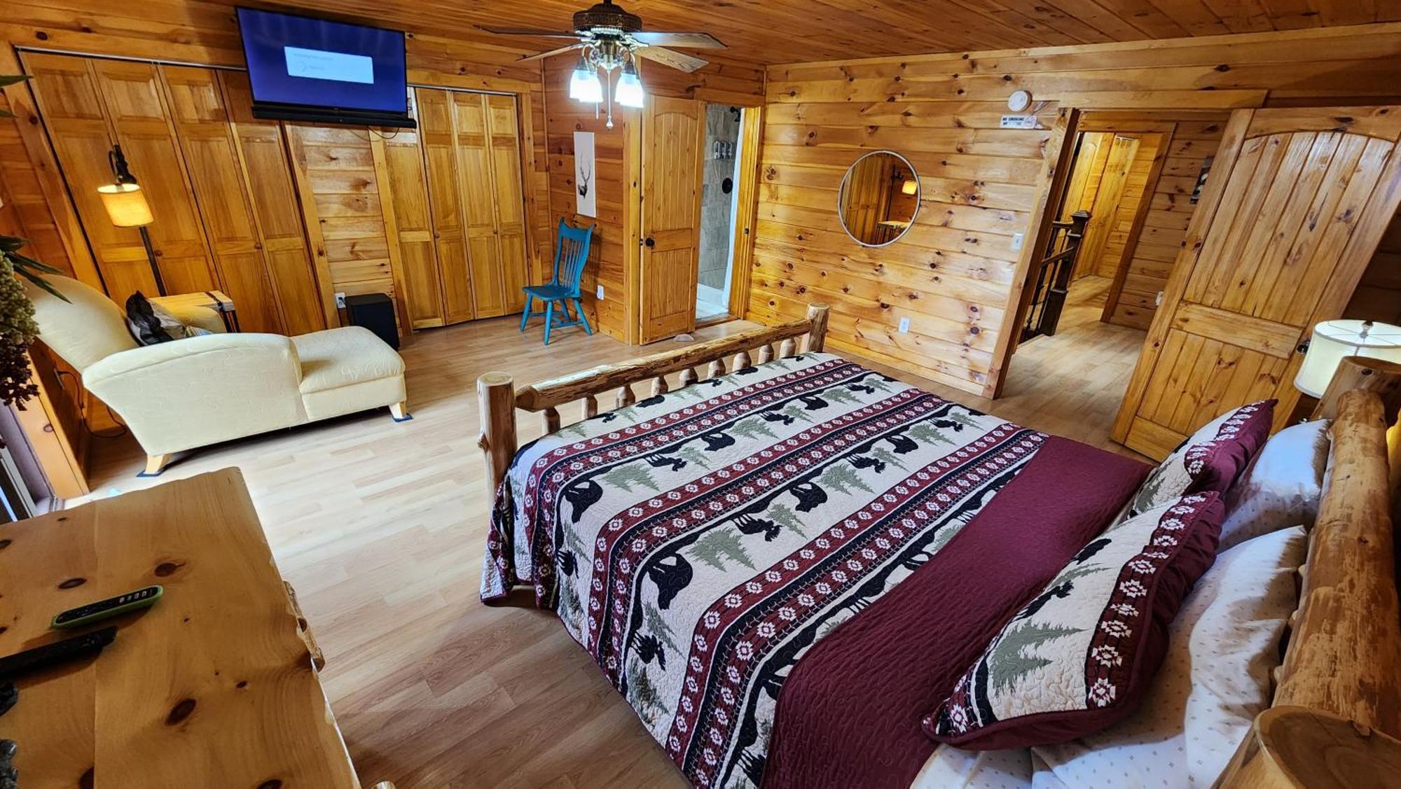 Lazy Bear Cabin Sevierville Exterior photo