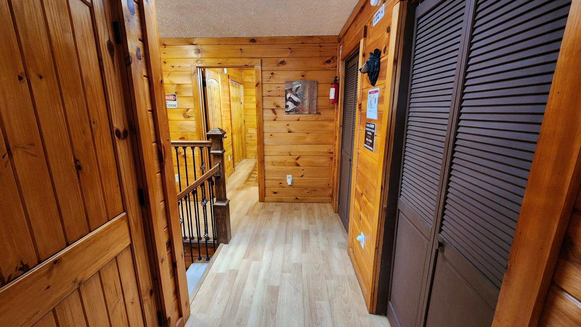 Lazy Bear Cabin Sevierville Exterior photo