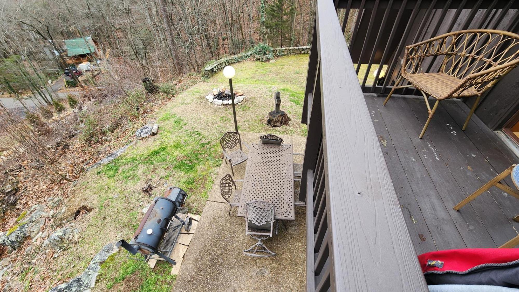 Lazy Bear Cabin Sevierville Exterior photo