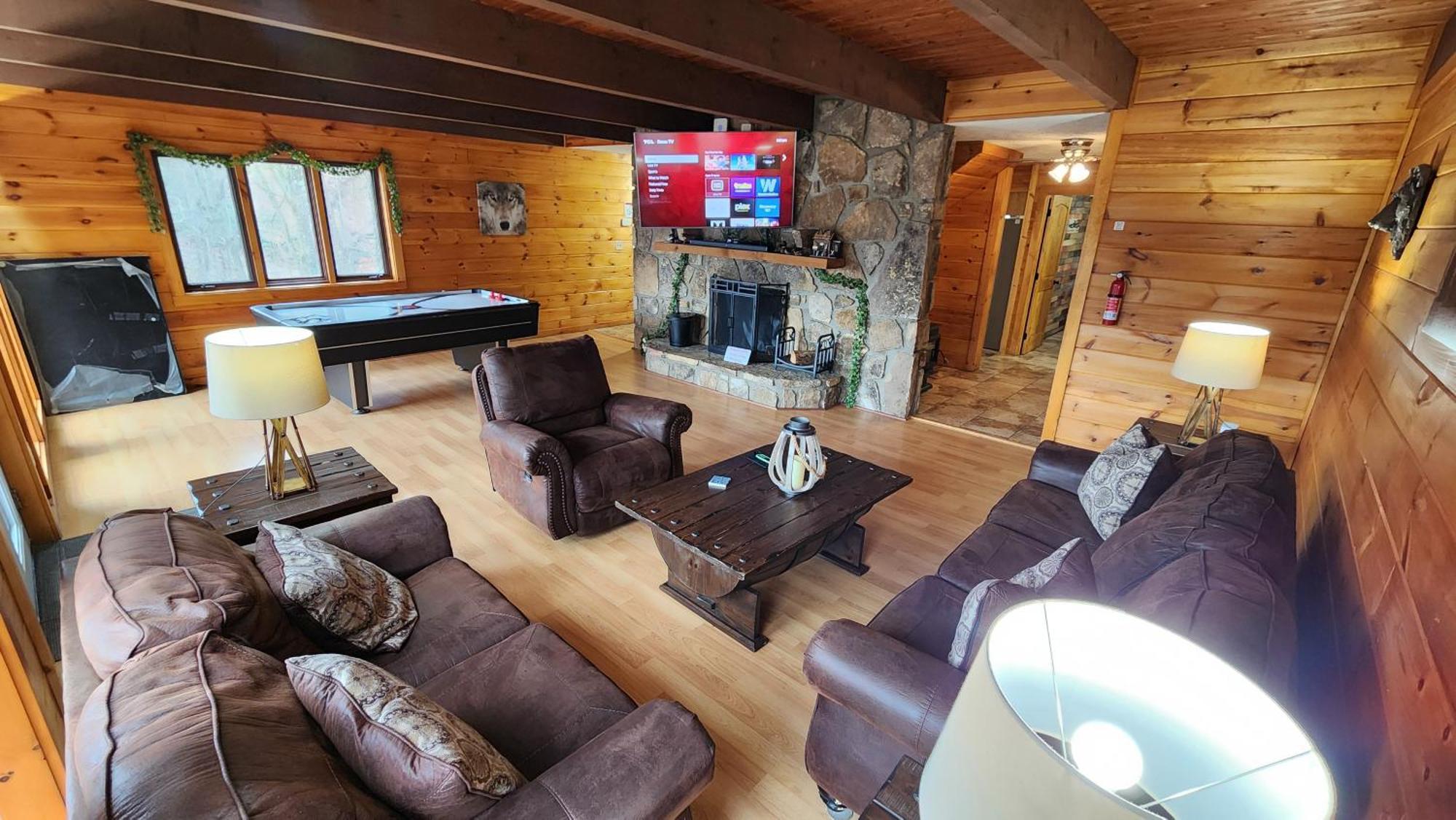 Lazy Bear Cabin Sevierville Exterior photo