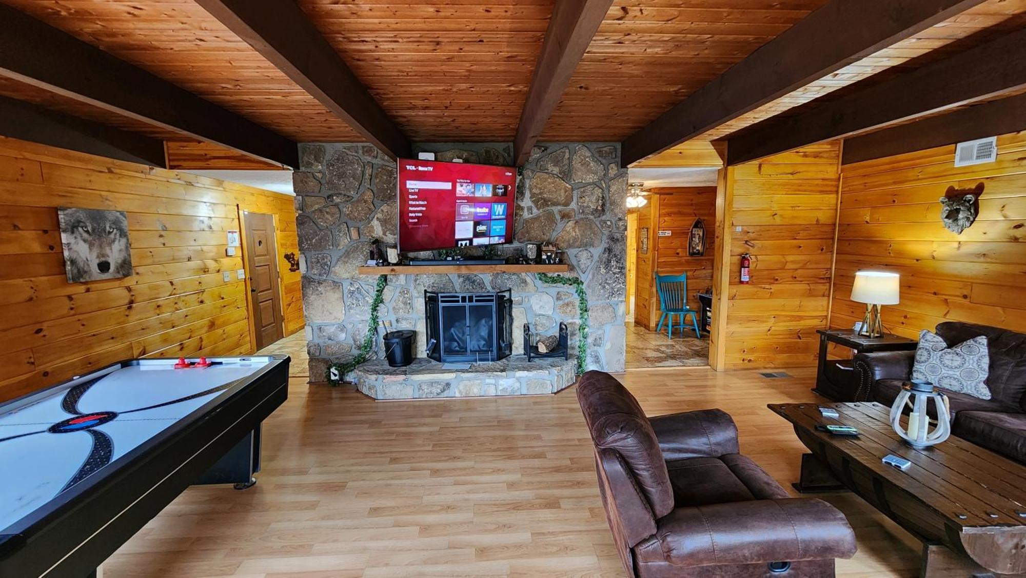 Lazy Bear Cabin Sevierville Exterior photo
